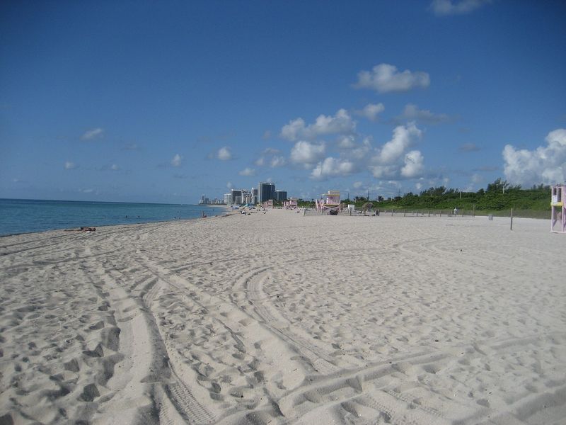 Haulover Beach, looking along the sand